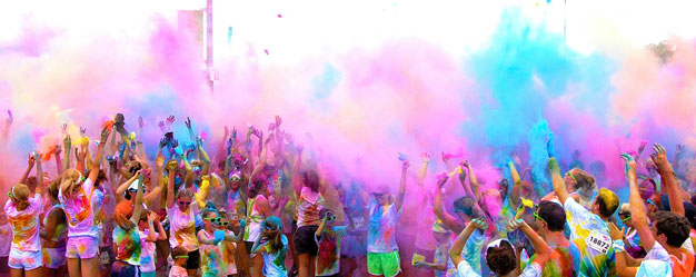 Color Me RAD 5k finishers celebrate by sharing color