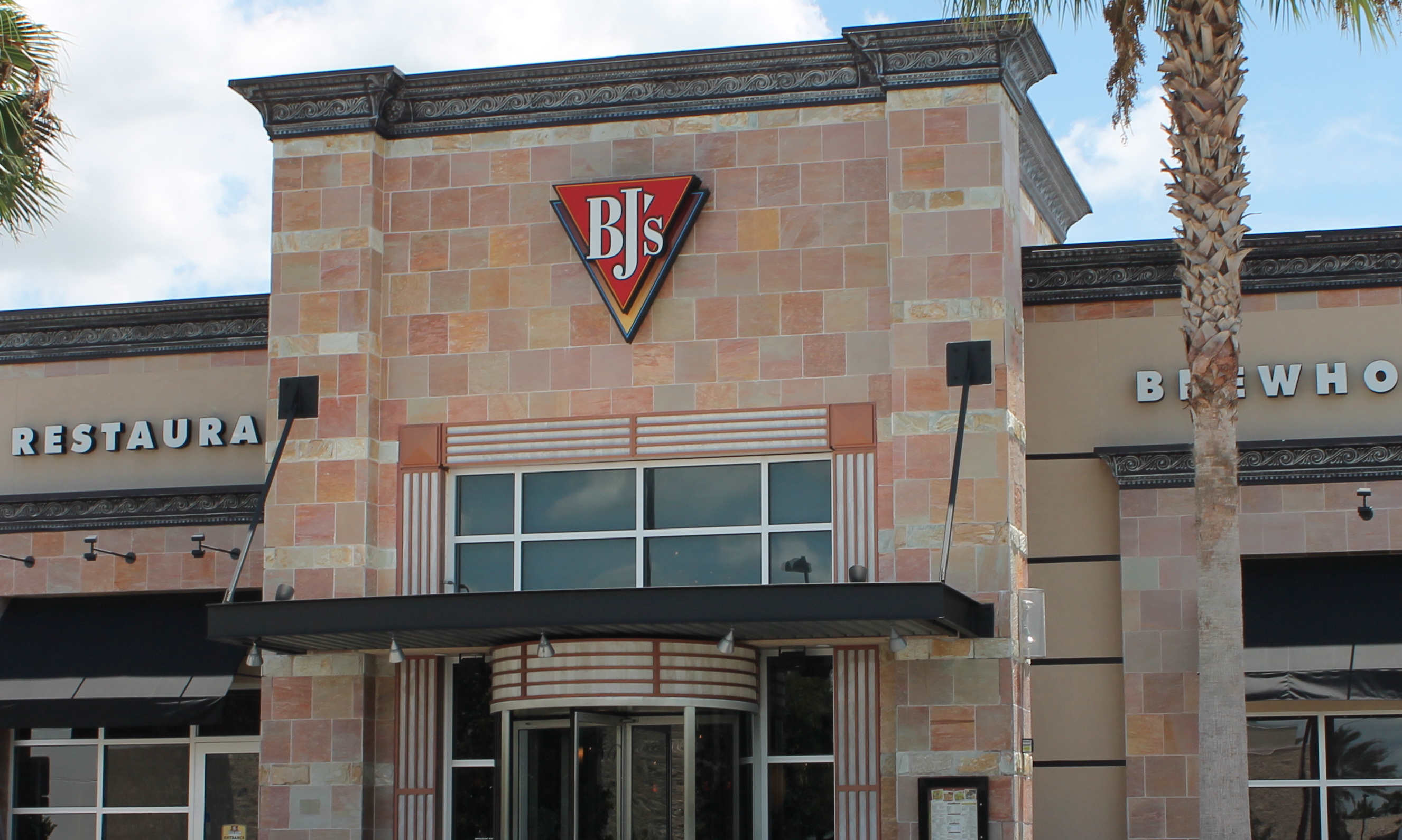 Bj S Restaurant Brewhouse Millenia Today S Orlando