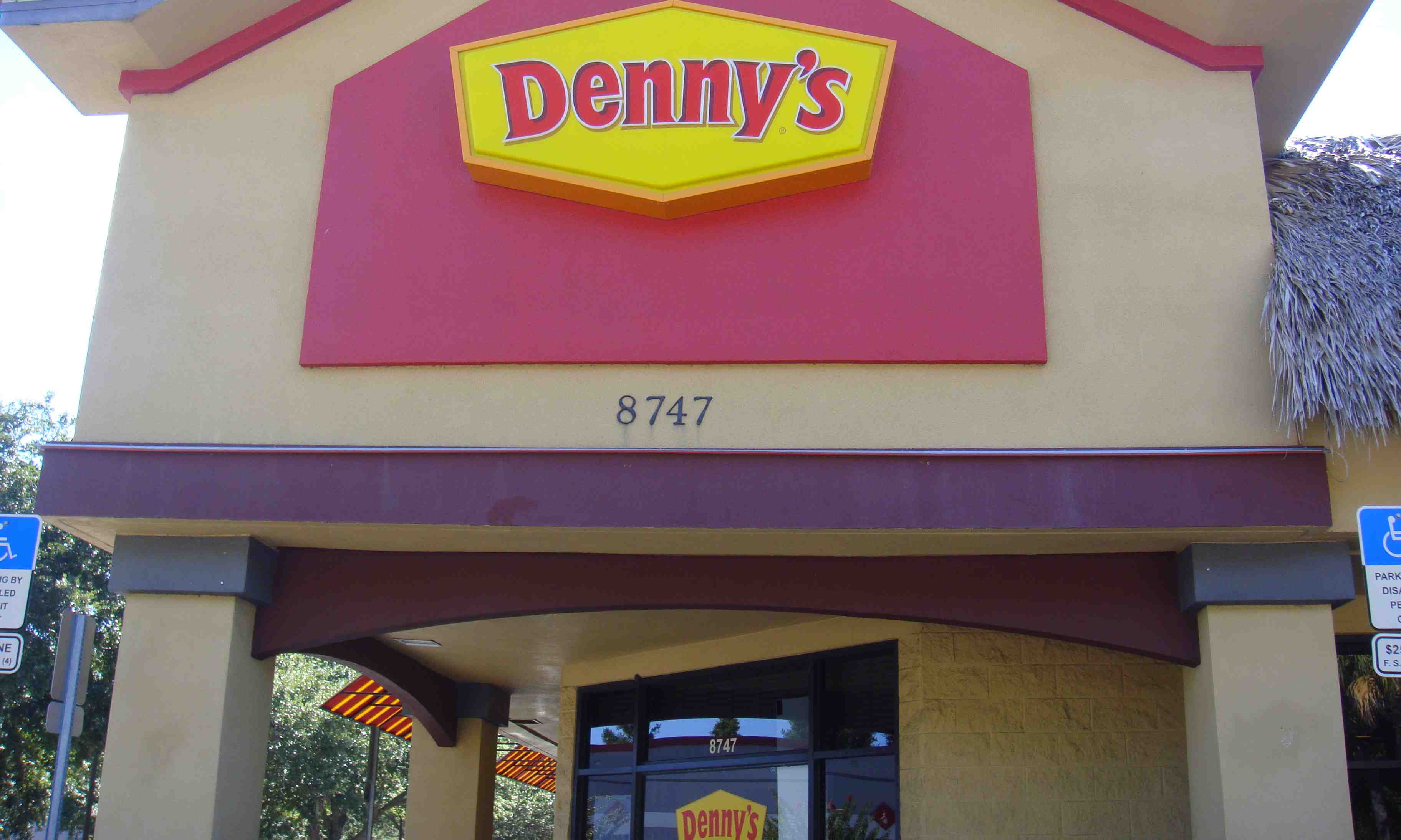 Denny's in Orlando, FL at 5825 International