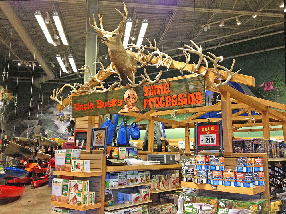 Bass Pro Shops Outdoor World 89