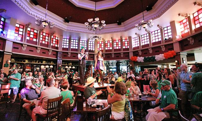 Raglan Road™ Irish Pub and Restaurant