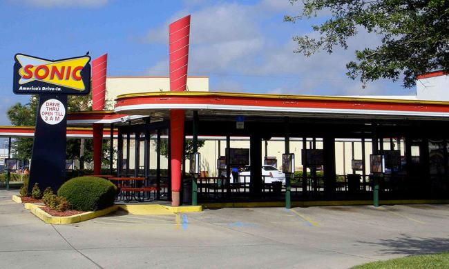 SONIC Drive In - Fast Food Restaurant